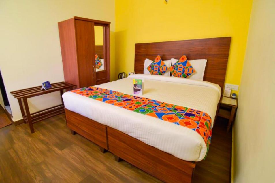 Reflections Guest House Уті Екстер'єр фото