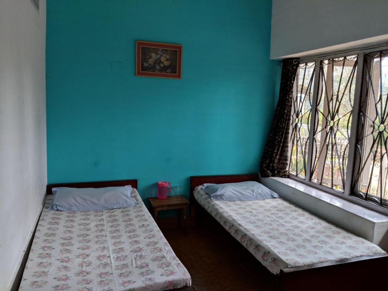 Reflections Guest House Уті Екстер'єр фото